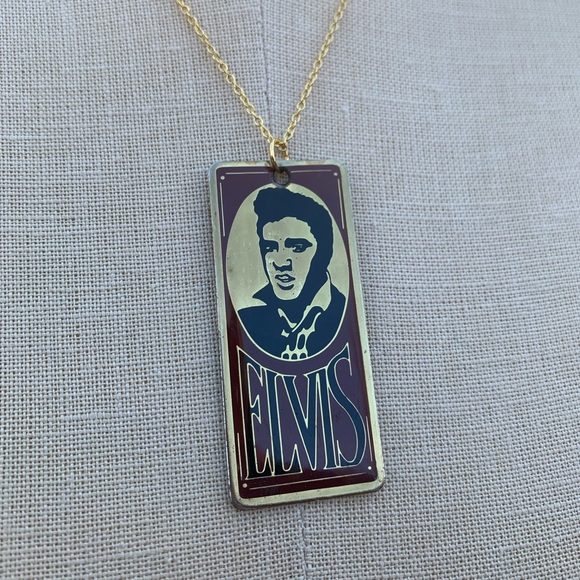 NWT Sterling Silver Plated Chain with Vintage Elvis Charm Necklace - Picture 8 of 14